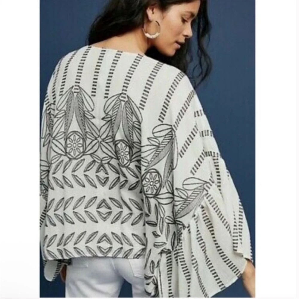 Anthropologie Akemi + Kin Embroidered Kimono Tunic Boho Relaxed Fit One Size - Picture 4 of 7